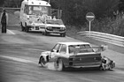 BMW 320 Grp 5 (1977) - Surers Auto ist nicht mehr fahrtüchtig nach den Kollisionen - Nürburgring 1977