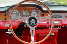 BMW 3200 CS (1964) - das Nardi-Lenkrad ist ein zeitgenössisches Zubehör