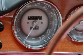 BMW 3200 CS (1964) - grau unterlegte Instrumente, Tacho bis 220 km/h