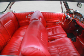 BMW 3200 CS (1964) - viel Platz im pfostenlosen Coupé