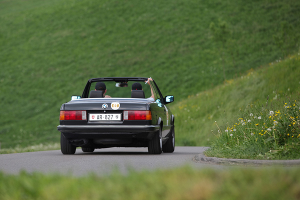 Image: BMW 320i (1989) - at the RAID Young Raiders Challenge 2018