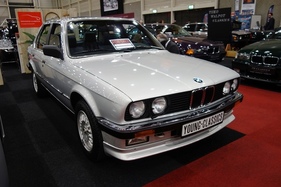 BMW 320i (1990) - fast neu - InterClassics Maastricht 2019