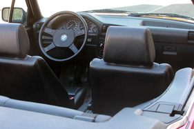 BMW 320i Cabriolet (1988) - klassischer Viersitzer