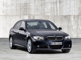 BMW 320si (2005) - Serienmodell von schräg vorne