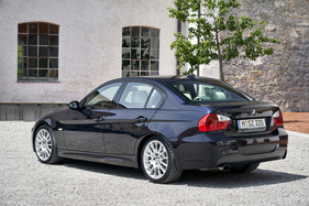 BMW 320si (2006) - mit den Rückleuchten der Vor-Facelift-Serie BMW 320si (2006) - mit den Rückleuchten der Vor-Facelift-Serie