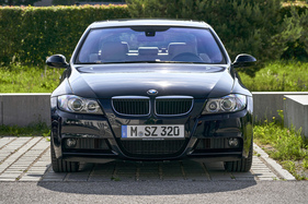 BMW 320si (2006) - rund 1,8 m breit (ohne Spiegel)