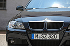 BMW 320si (2006) - typisch für den E90 war die Form der Doppelscheinwerfer unter Glas