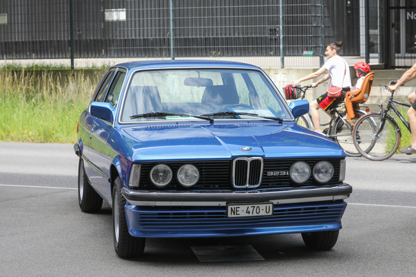 BMW 323i (1980) - nur 87'000 km, gut unterhalten, angeboten für CHF 20'000 - Old Wheels Biel-Bienne 2025