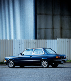 BMW 323i (1982) - auch Chrom gab es noch an der Karosserie