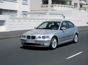 BMW 325 ti compact (2002) - on the move (2002)