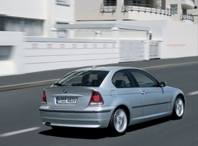 BMW 325 ti compact (2002) - on the move (2002)