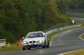 BMW 325ci () am 42. RCM DMV Grenzlandrennen 2019 auf dem Nürburgring