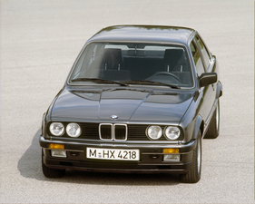 BMW 325i (1987) - Zweitürer der Baureihe E30 (1987)