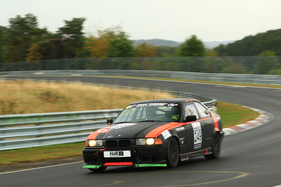 BMW 325i (1995) am 42. RCM DMV Grenzlandrennen 2019 auf dem Nürburgring