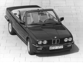 BMW 325i Cabrio (1987) - komplett offen, ohne Überrollbügel