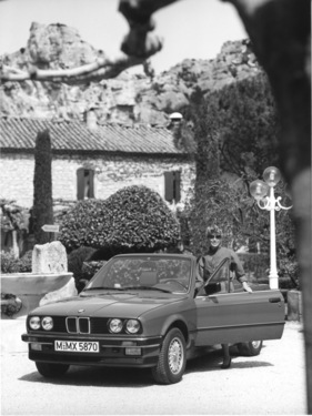 BMW 325i Cabrio (1987) - unverfälschte Linienführung (1987)