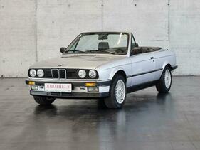 BMW 325i Cabriolet (1990) - als Lot 39 angeboten an der Dorotheum-Versteigerung an der Classic Expo Salzburg am 15. Oktober 2022 (1990)