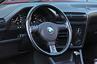 BMW 325i Cabriolet (E30, 1989) - griffiges Lenkrad