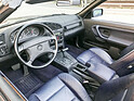 BMW 325i E36 Cabriolet (1993) – Charakteristische fahrerorientierte Anordnung der Bedienelemente