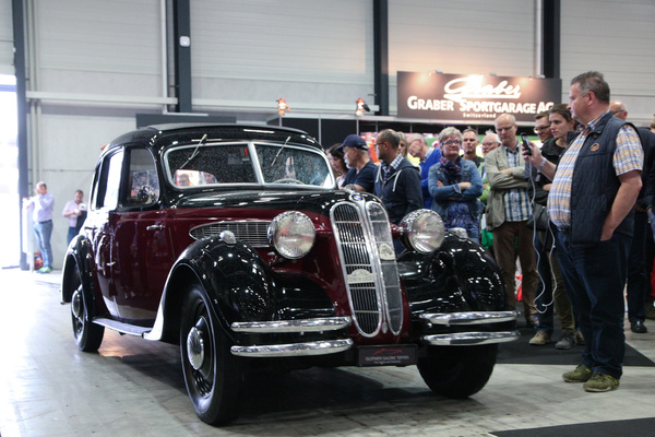 BMW 326 Limousine (1936) - als Lot 15 verteigert an der Auktion der Oldtimer Galerie anlässlich der Swiss Classic World Luzern am 25. Mai 2019
