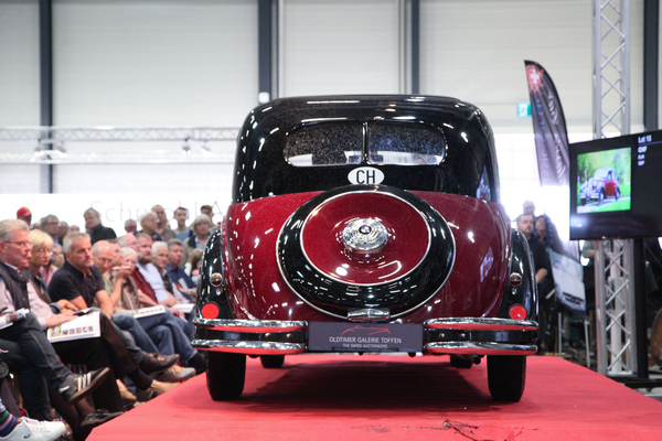 BMW 326 Limousine (1936) - als Lot 15 verteigert an der Auktion der Oldtimer Galerie anlässlich der Swiss Classic World Luzern am 25. Mai 2019