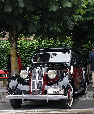 BMW 326 Limousine (1940) - Oldtimer in Obwalden OiO 2011