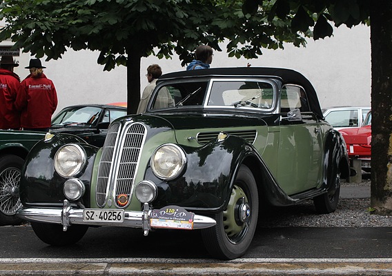BMW 327 Cabriolet (1939) - Oldtimer in Obwalden OiO 2011