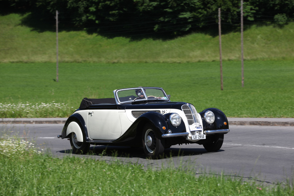 BMW 327 Sport Roadster (1938) - auf der Rundfahrt am Samstag - Oldtimer in Obwalden (O-iO) 2019