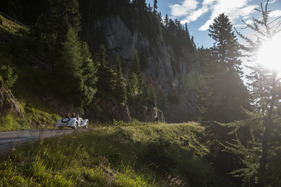 BMW 328 (1937) - mit Startnummer 025 an der Ennstal-Classic 2017