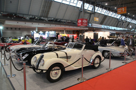 BMW 328 (1938) - eines von mehreren 328-Modellen, angeboten von Axel Schuette, karossiert bei Autenrieth - Retro Classics Stuttgart 2020