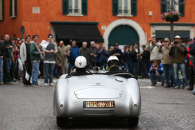 BMW 328 Mille Miglia Roadster (1939) an der Mille Miglia 2013 BMW 328 Mille Miglia Roadster (1939) an der Mille Miglia 2013