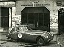 BMW 328 Wendler Coupé (1938) - in den 50er Jahren mit Funk als Trainingsfahrzeug vor der Rennfahrerschule in Monthlhery