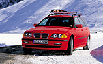 BMW 330 Xi Touring (2000) - mit Allradantrieb und Dachreling auch ideal für den Winterurlaub