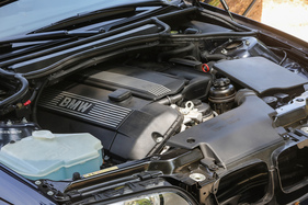 BMW 330i Touring (2000) - der Sechszylinder mit 2979 cm3 Hubraum und 231 PS