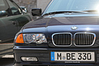 BMW 330i Touring (2000) - flache und breite Niere