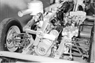 BMW 501 (1953) - Blick auf den Motor im Fahrgestell