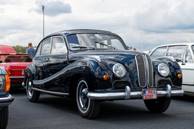 BMW 501 B (1954) – "Barockengel" in Sparversion mit Zweiliter-Sechszylinder – Oldtimer-Show Berlin 2024 (1954)