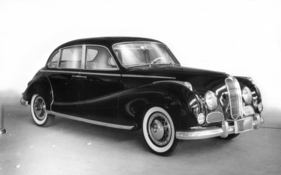 BMW 502 (1954) - Überraschung in Genf, der erste deutsche Nachkriegs-Achtzylindermotor - Genfer Automobilsalon 1954