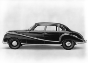 BMW 502 (1954) - die viertürige Limousine erreichte 165 km/h
