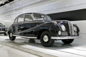 BMW 502 3.2 Super (1959) - als Lot 160 angeboten an der RM/Sotheby's Versteigerung in München vom 26. November 2022