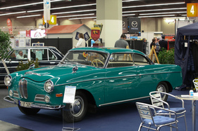 BMW 502 Autenrieth Coupé (1961) - Erstbesitzer war die Firma Hohner, bekannt für Akkordeon-Musikinstrumente - auf dem BMW-V8-Club-Stand (Retro Classics Bavaria 2017 in Nürnberg)