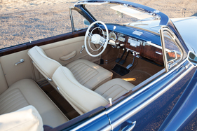 BMW 502 Cabriolet by Baur (1956) - Lenkradschaltung und Holz auf dem Armaturenbrett