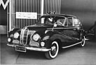 BMW 502 Super (1958) - aufgenommen am Genfer Automobilsalon 1958 - jetzt mit 3,2-Liter-V8-Motor und mehr Leistung