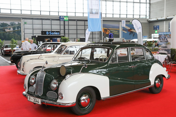 BMW 502 V8 (1964) - im Einsatz für die Landpolizei Amberg (Oberpfalz) - Klassikwelt Bodensee 2024