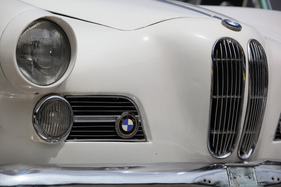 BMW 503 Coupé Serie 1 (1957) - mit hoher BMW-Niere - an der Dolder-Versteigerung der Oldtimer Galerie am 11. Juni 2016