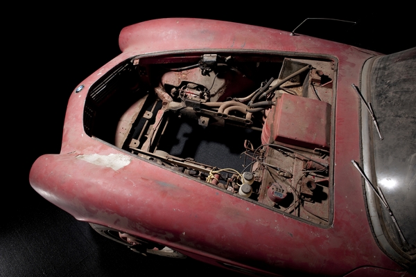 Image: BMW 507 (1957) - the ex-car of Hans Stuck and Elvis - unrestored - exhibited at the BMW Museum in 2014