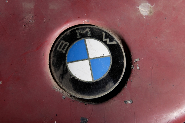 Image: BMW 507 (1957) - the ex-car of Hans Stuck and Elvis - unrestored - exhibited at the BMW Museum in 2014