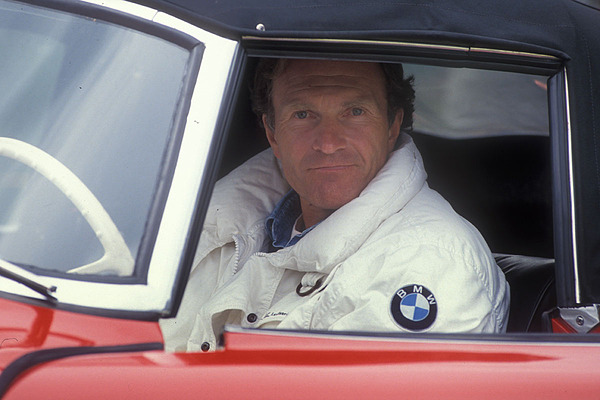 Bild: BMW 507 (1958) - Dieter Quester blickt optimistisch drein - Erste Ennstal Classic 1993