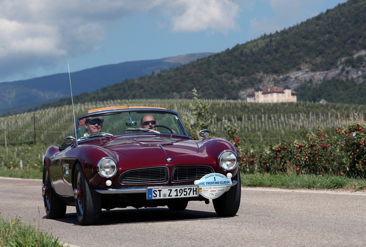 BMW 507 Touring Sport (1957) - ADAC Trentino Classic 2013 - Oldtimer-Wanderung um den Autozug-Pokal