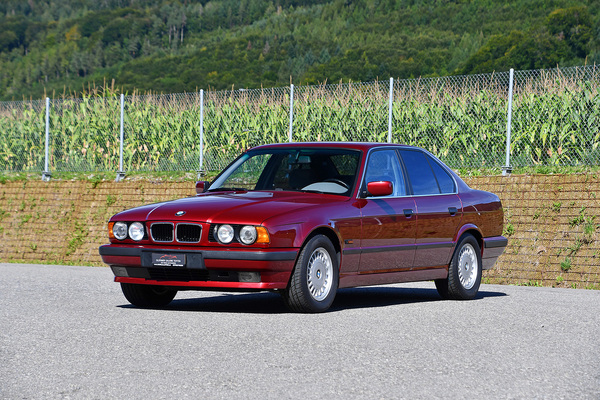 Bild: BMW 530i V8 E34 (1995) - Lot 37 an der Oktober-Versteigerung der Oldtimer Galerie am 12. Oktober 2024